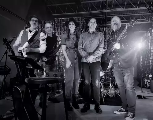 Band-Pic-BW